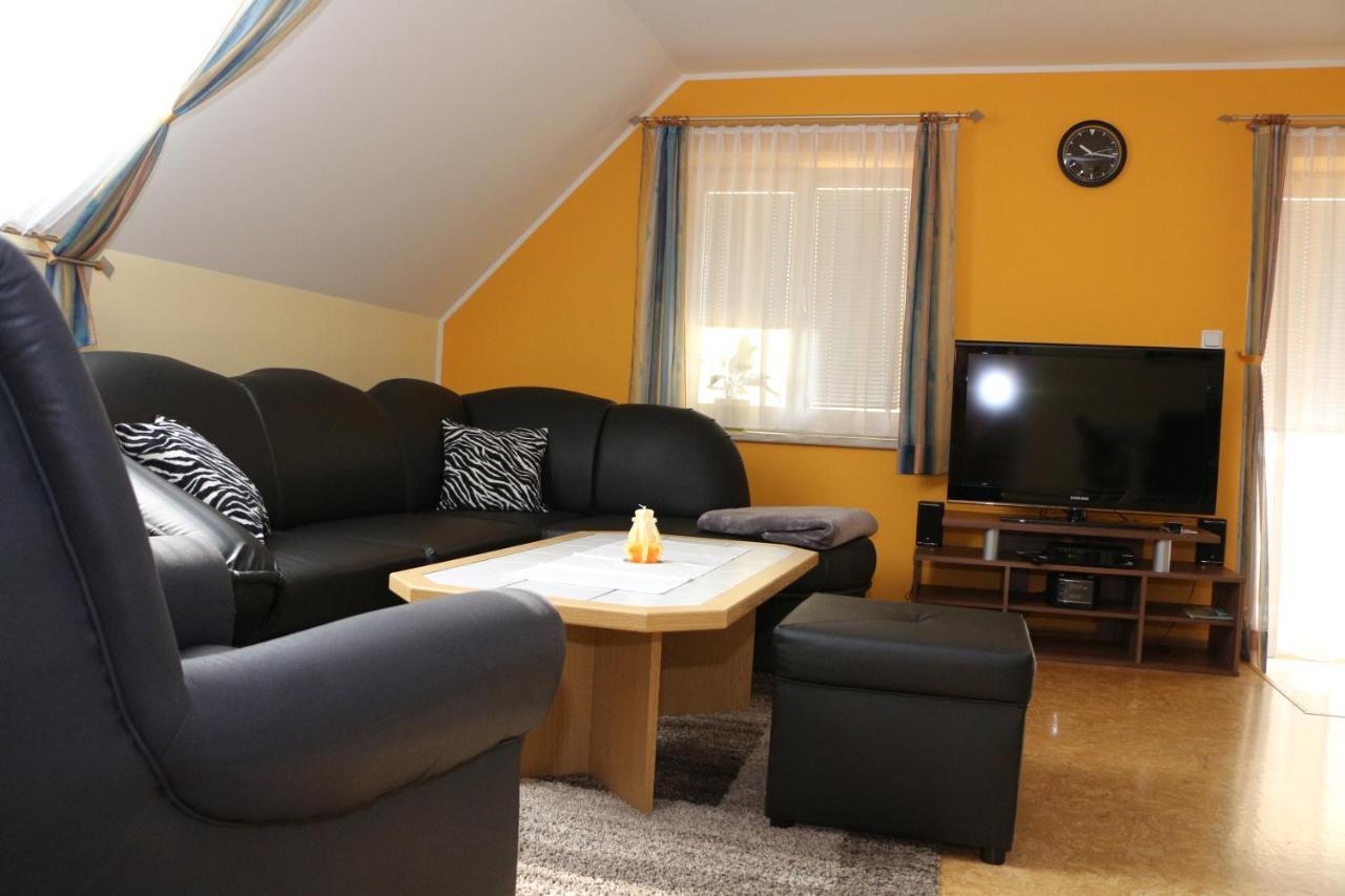 Ferienwohnung Moni Geiseldorf Eksteriør bilde